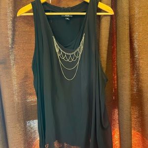 AGB women’s tank. Size XL.